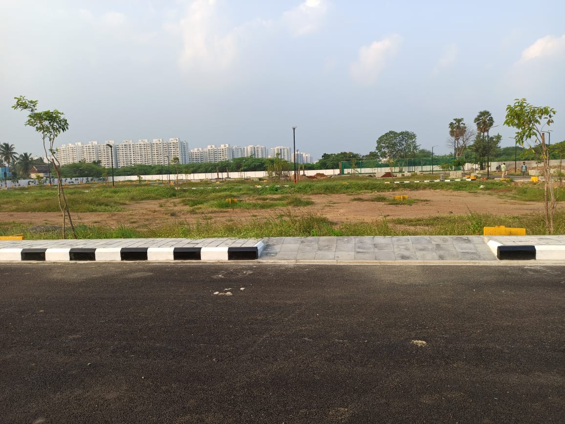 Residential plots near poonamallee Iyra Anantha